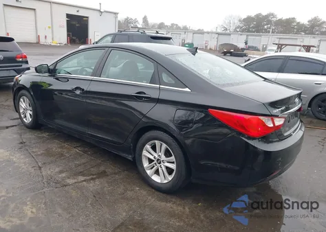2013 Hyundai Sonata Gls z USA, uszkodzony, nr VIN 5NPEB4AC1DH535296